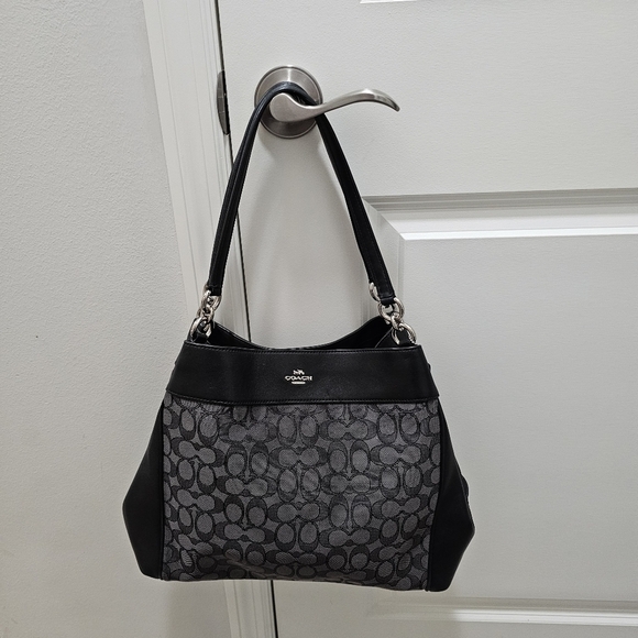 Coach Black Signature Canvas and Leather Small Lexy Shoulder Bag - Picture 2 of 8